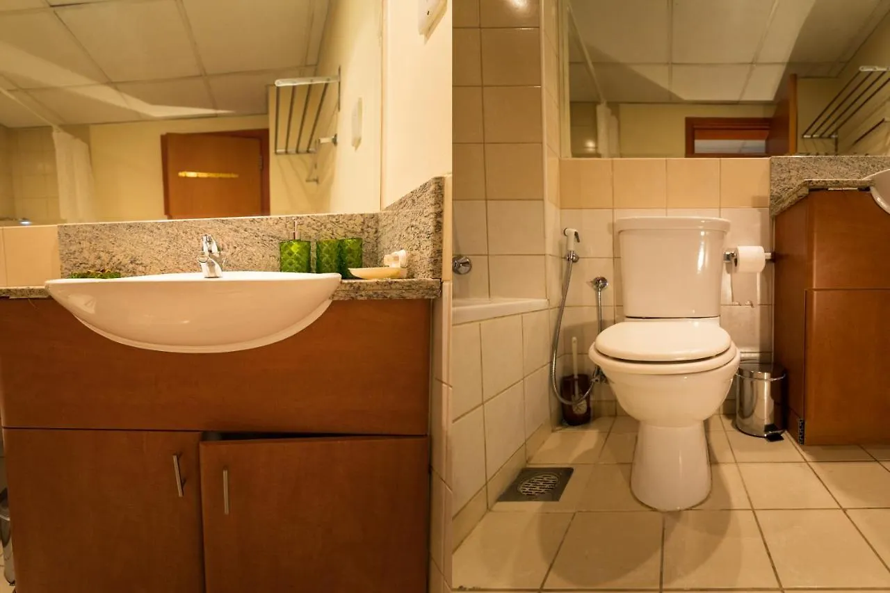 Oyo 123 Royal Mark Hotel Apartment Dubai 2*,