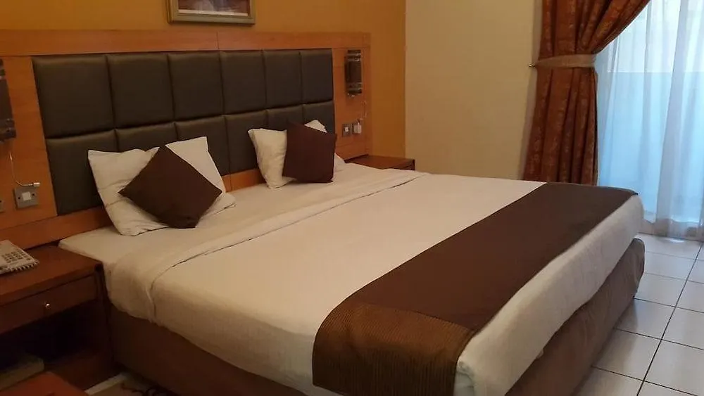 Oyo 123 Royal Mark Hotel Apartment Dubai 2*,